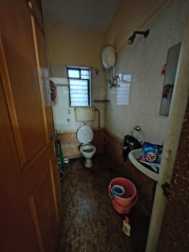 Bathroom, concrete-sai-swar 2 Bedroom 1000 Sq.Ft. Apartment In Kharghar Navi Mumbai 9636809