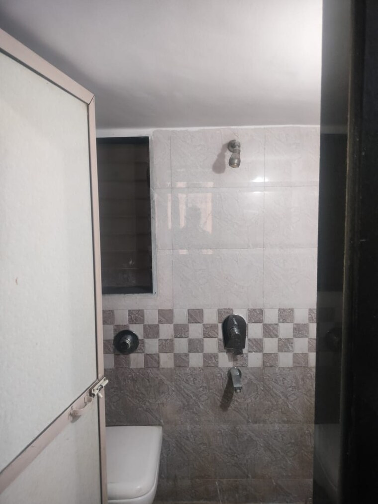 Bathroom, krishna-greenland-park-vastu-federation 1 Bedroom 557 Sq.Ft. Apartment In Ghodbunder Road Thane 9636970