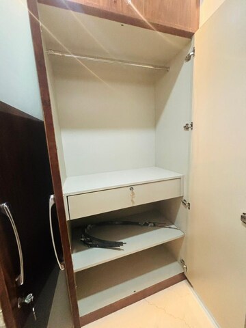 Furnished Amenities in 2 BHK Builder Floor at Gomti Nagar – for Rent