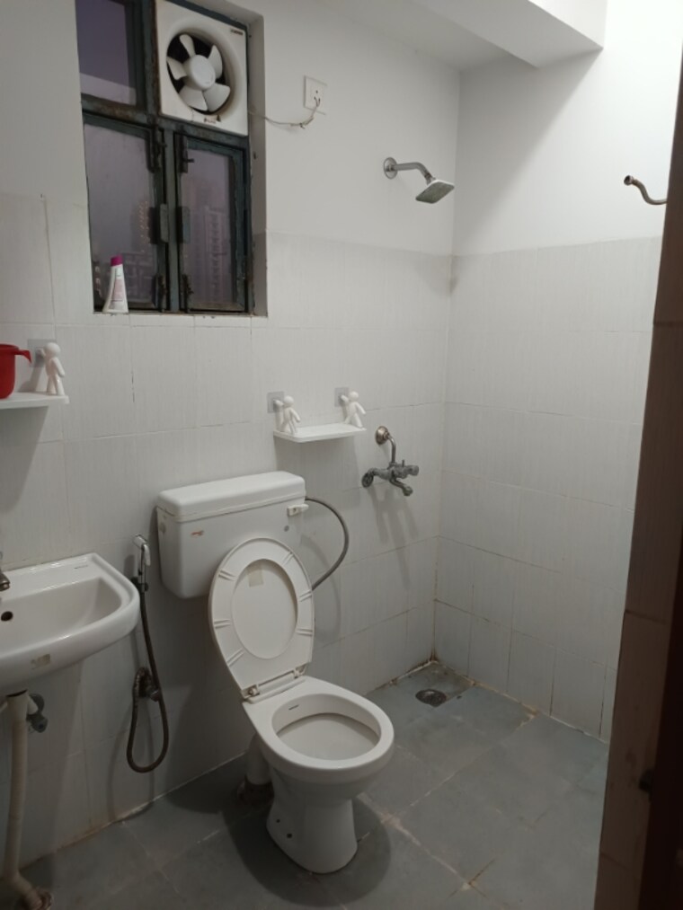 Bathroom, adani-aangan 2 Bedroom 645 Sq.Ft. Apartment In Sector 89a Gurgaon 9637026