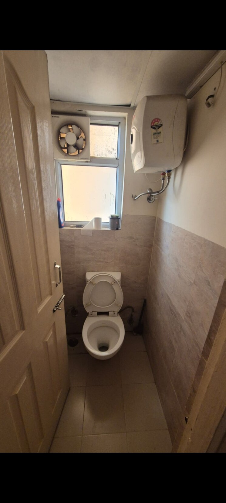 Bathroom, wave-dream-homes 1 Bedroom 578 Sq.Ft. Apartment In Wave City Ghaziabad 9636985