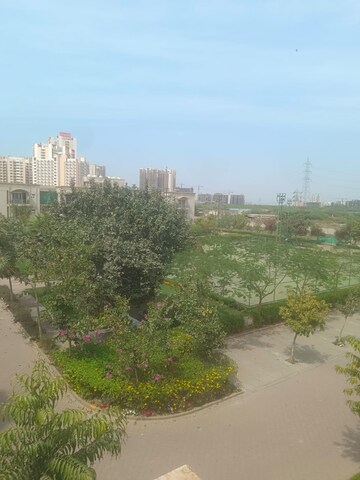 Master Bedroom in 2 BHK Apartment at MRG The Balcony, Sector 93 – for Rent