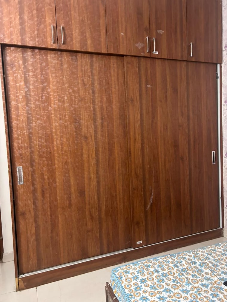 undefined, sector 8 4 Bedroom 350 Sq.Yd. Independent House In Sector 8 Panchkula 9636916