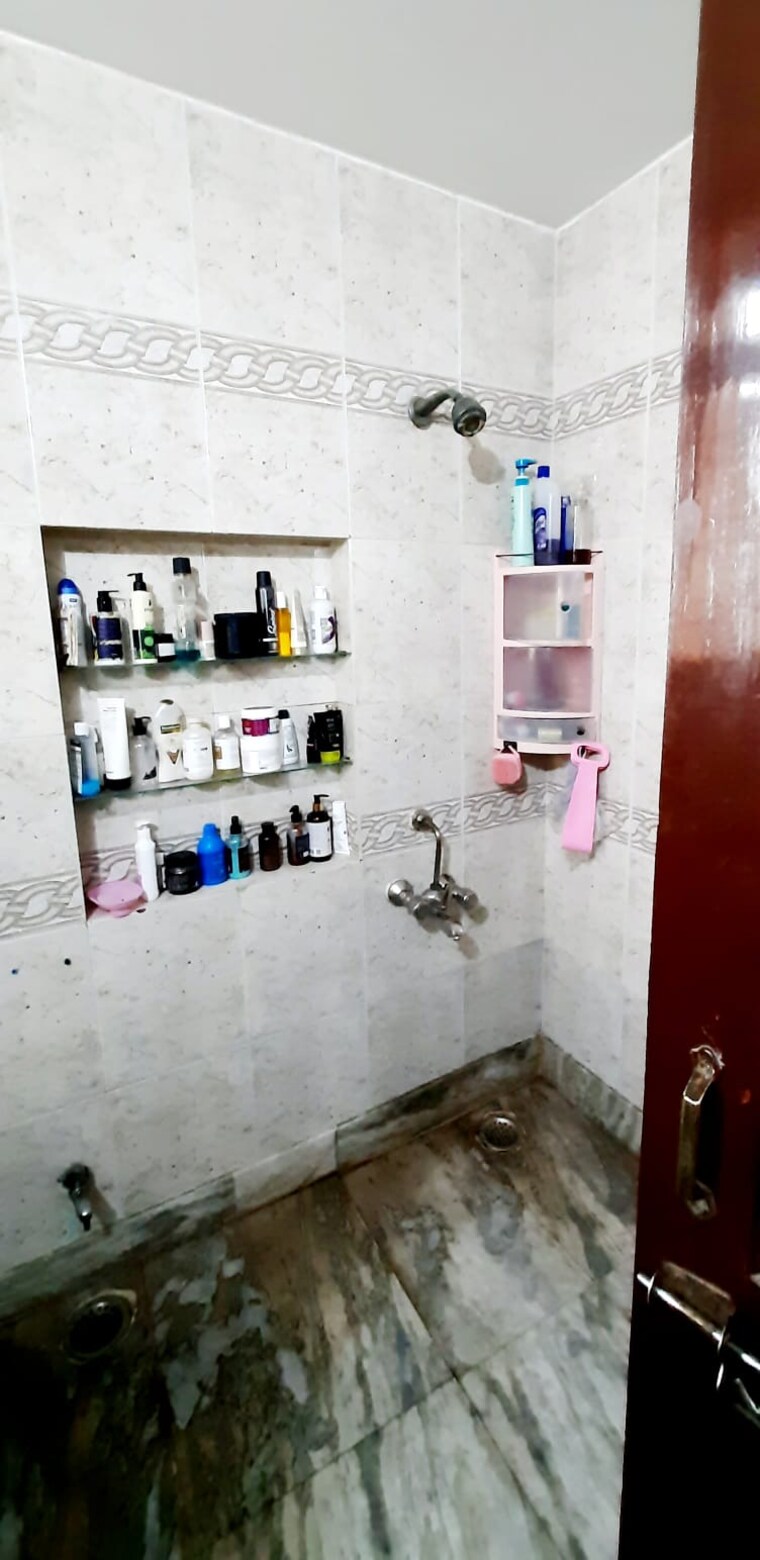 Attached Bathroom, dwarka 3 Bedroom 1650 Sq.Ft. Apartment In Dwarka Delhi 9637077