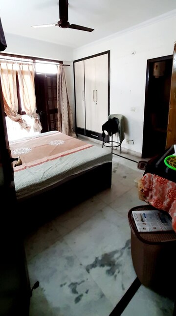 Bedroom in 3 BHK Apartment at Dwarka – for Rent