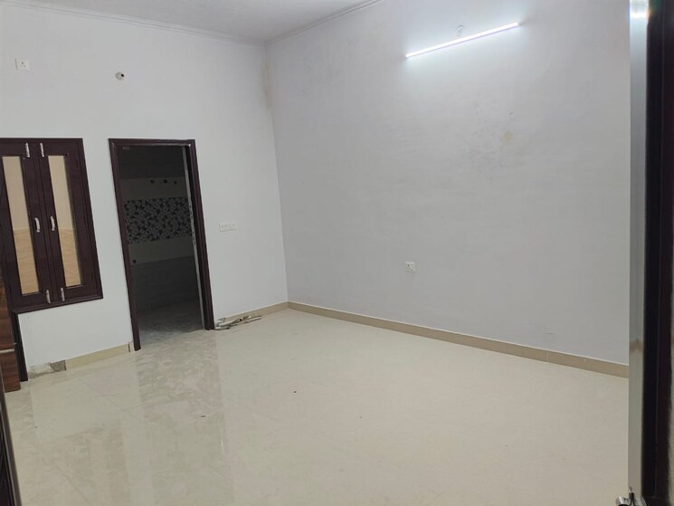 Room, kanth road 4 Bedroom 2000 Sq.Ft. Builder Floor In Kanth Road Moradabad 9637085