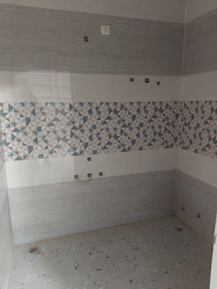 Bathroom, kanth road 4 Bedroom 2000 Sq.Ft. Builder Floor In Kanth Road Moradabad 9637085