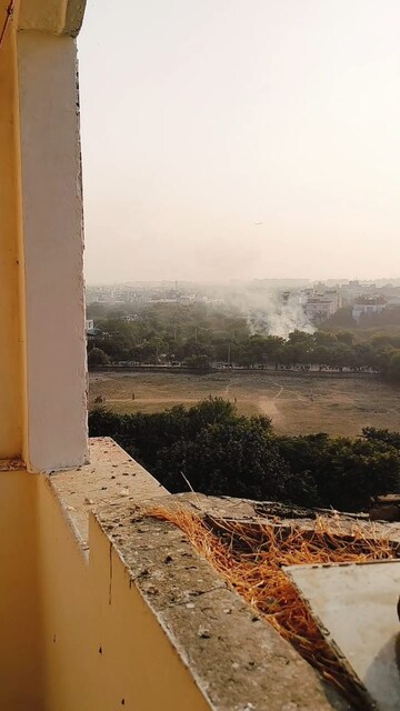 Plot Area in 4 BHK Apartment at Sector 5 Dwarka – for Sale