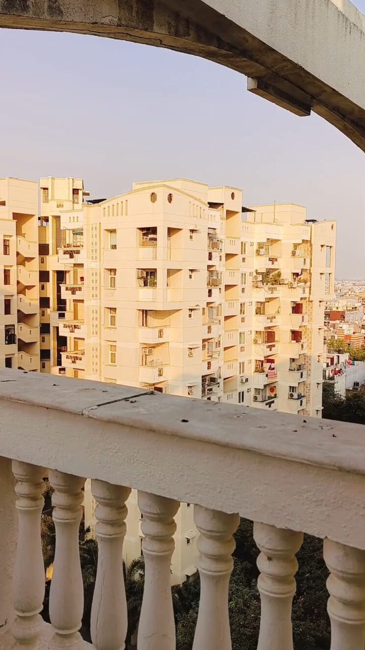 Balcony, sector 5 dwarka 4 Bedroom 2100 Sq.Ft. Apartment In Sector 5 Dwarka Delhi 9637060