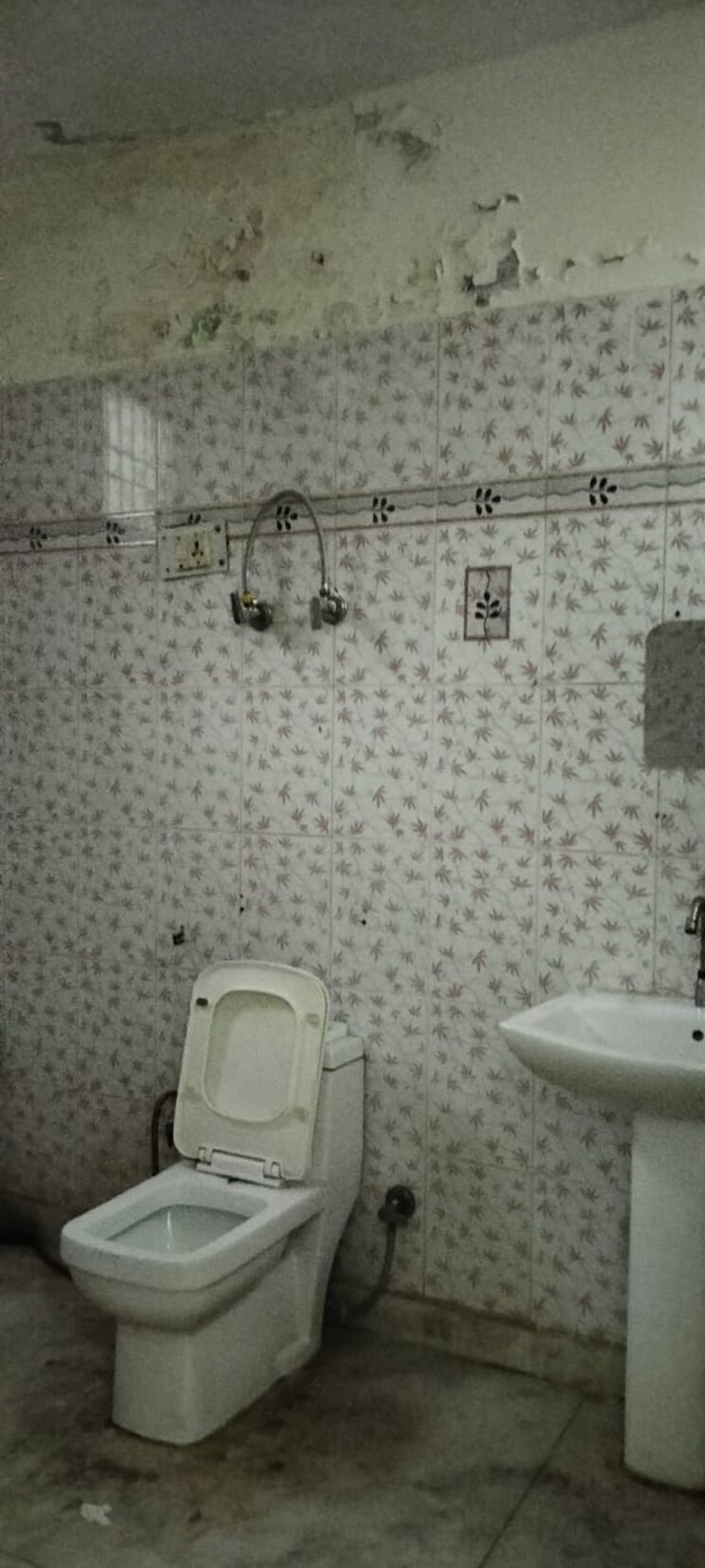 Master Bedroom, beta i greater noida 2 Bedroom 120 Sq.Mt. Independent House In Beta I Greater Noida Greater Noida 9637124