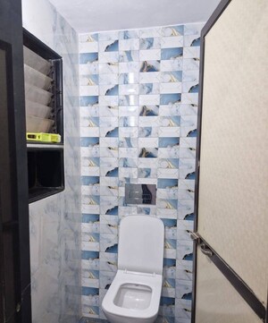 Bathroom in 1 BHK Apartment at Andheri East – for Rent