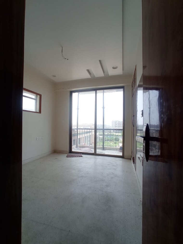 Room, sector 5 dwarka 3 Bedroom 1740 Sq.Ft. Apartment In Sector 5 Dwarka Delhi 9637214