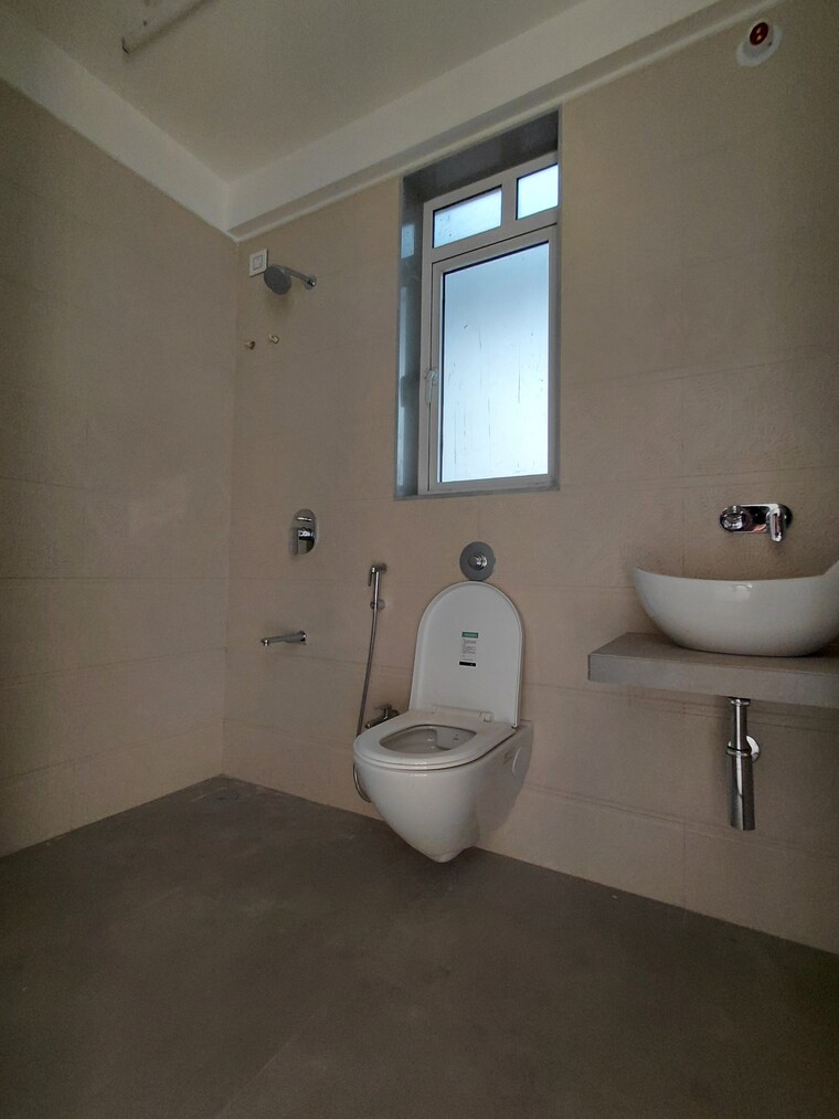 Bathroom, bhoomi-celestia 2.5 Bedroom 780 Sq.Ft. Apartment In Malad West Mumbai 9637405