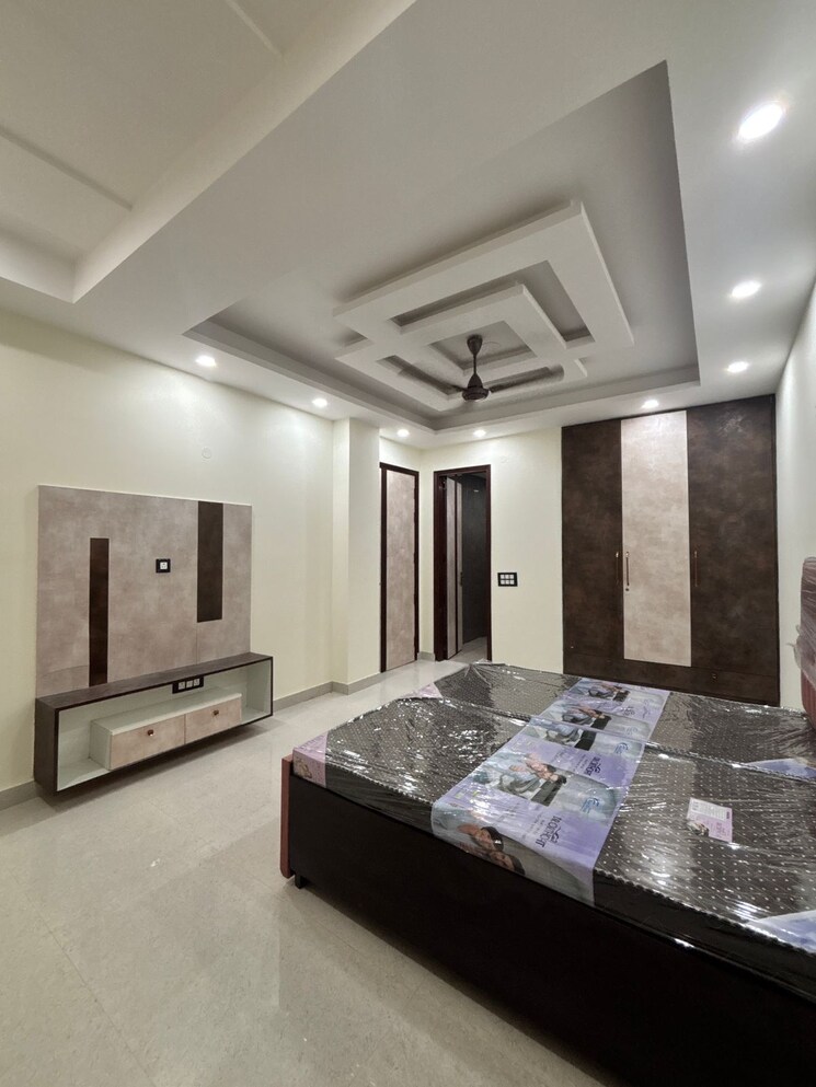 Bedroom, sector 57 2 Bedroom 1200 Sq.Ft. Builder Floor In Sector 57 Gurgaon 9637410