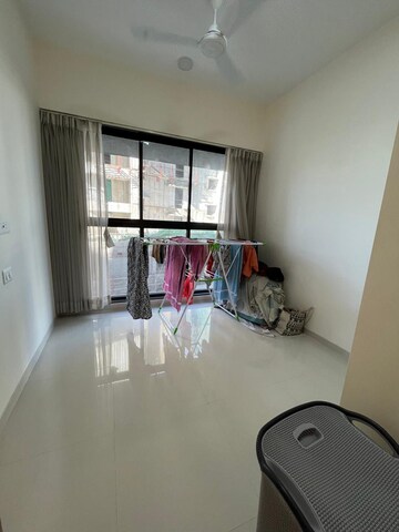 Master Bedroom in 2 BHK Apartment at Andheri West – for Rent