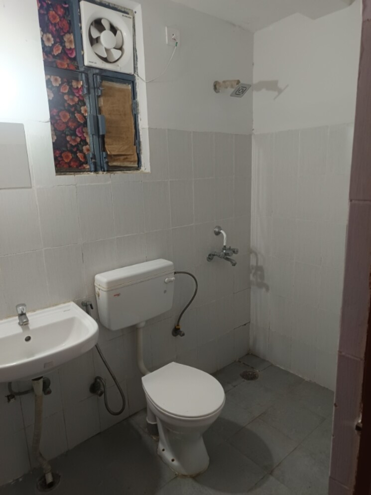 Bathroom, adani-aangan 2 Bedroom 645 Sq.Ft. Apartment In Sector 89a Gurgaon 9637543
