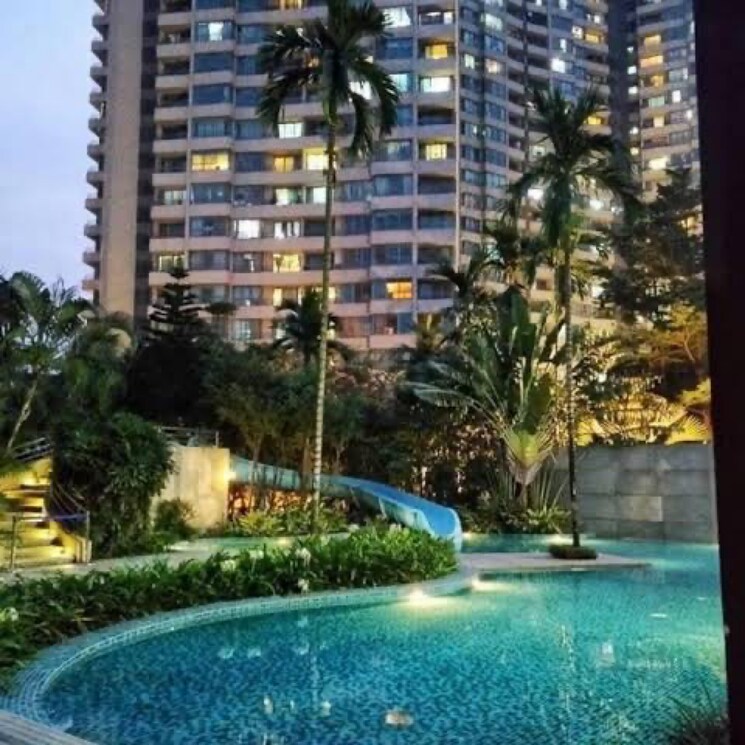 Swimming Pool, oberoi-realty-splendor 2.5 Bedroom 1000 Sq.Ft. Apartment In Shyam Nagar Mumbai 9637552