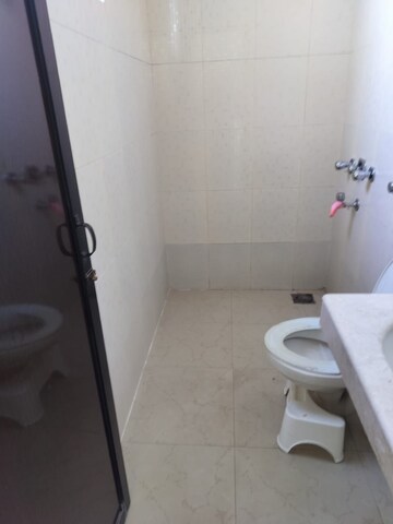 Bathroom in 2 BHK Apartment at Oberoi Realty Park View, Kandivali East – for Rent