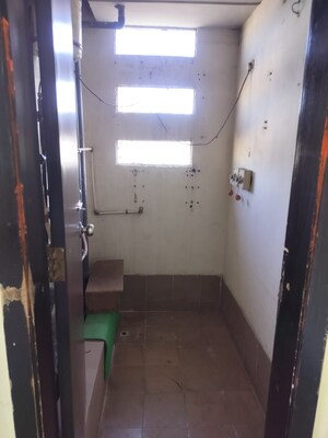 Building Lobby in 2 BHK Apartment at Oberoi Realty Park View, Kandivali East – for Rent