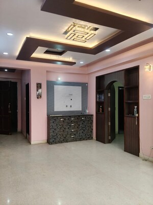 Living Room in 2 BHK Apartment at Gomti Nagar – for Rent