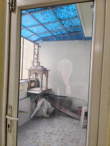 Balcony in 2 BHK Apartment at Gomti Nagar – for Rent