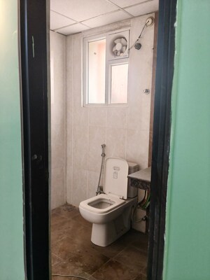 Bathroom in 2 BHK Apartment at Gomti Nagar – for Rent