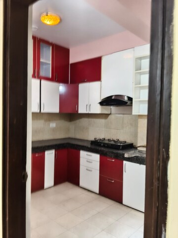 Kitchen in 2 BHK Apartment at Gomti Nagar – for Rent