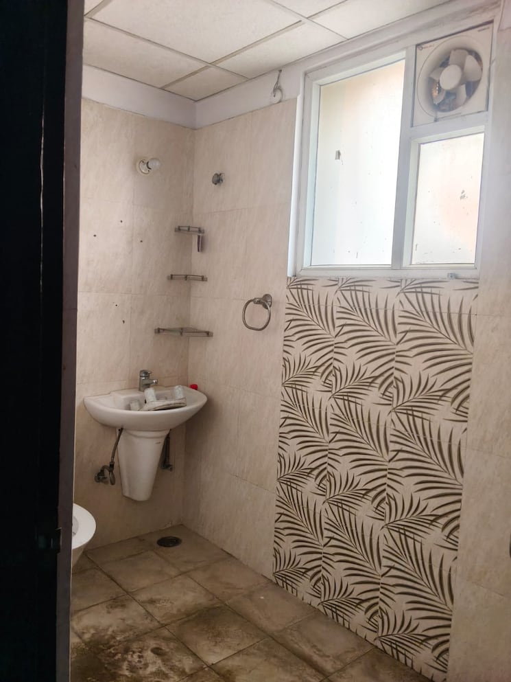 Bathroom, gomti nagar 2 Bedroom 1450 Sq.Ft. Apartment In Gomti Nagar Lucknow 9637569