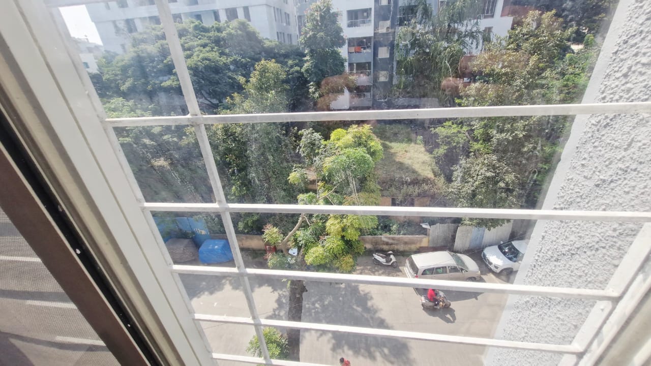 1 BHK + Servant Room Apartment For Rent in Ajinkya Towers