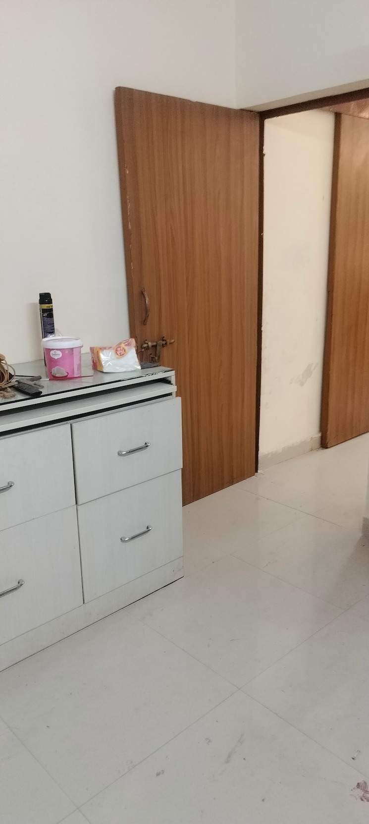 Kitchen, janakpuri 2 Bedroom 900 Sq.Ft. Apartment In Janakpuri Delhi 9637646