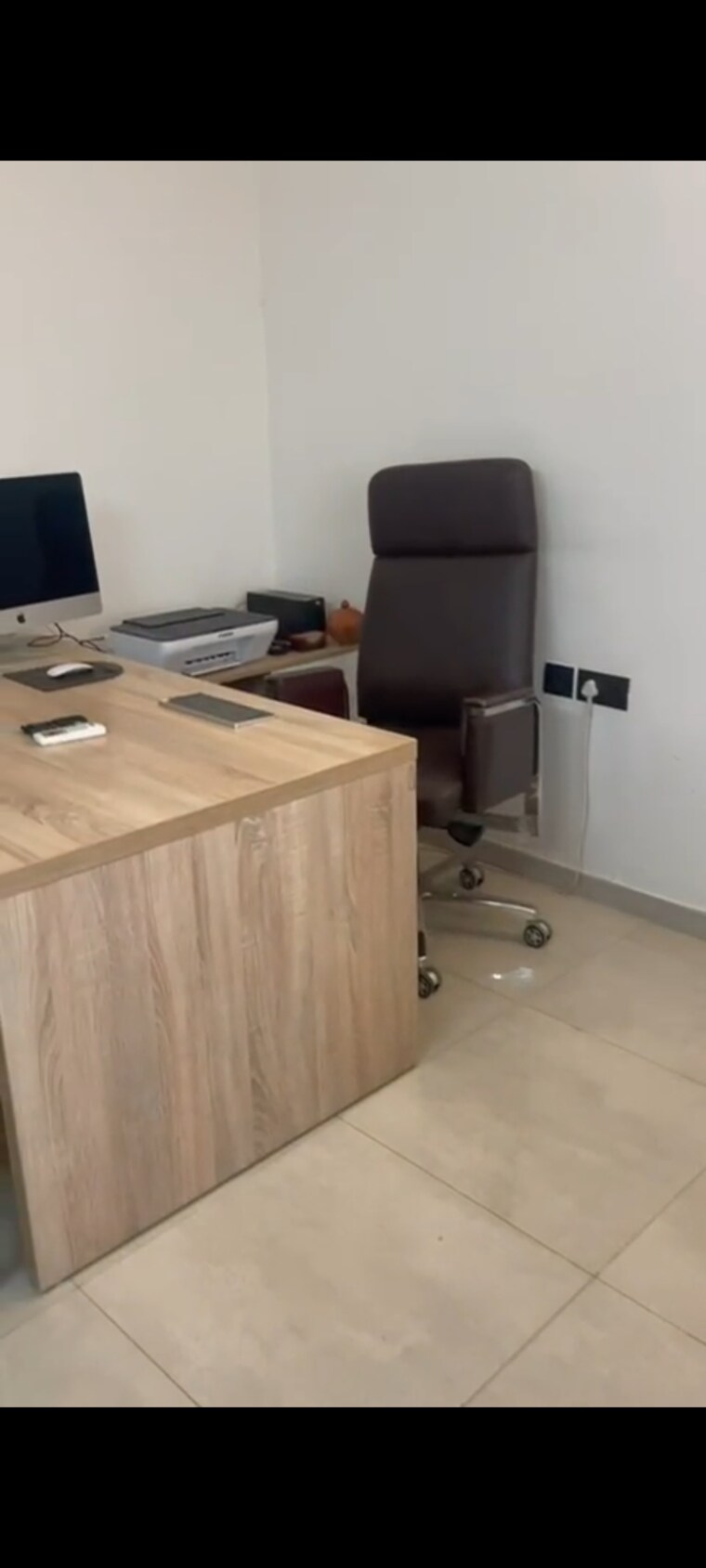 Team Area, omaxe-hazratganj Studio 256 Sq.Ft. Apartment In Gomti Nagar Lucknow 9637621