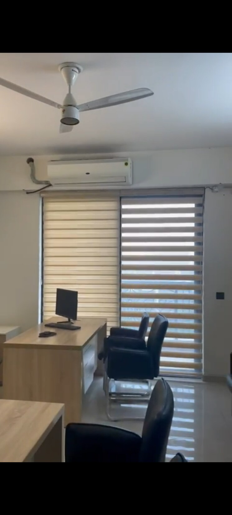 Team Area, omaxe-hazratganj Studio 256 Sq.Ft. Apartment In Gomti Nagar Lucknow 9637621