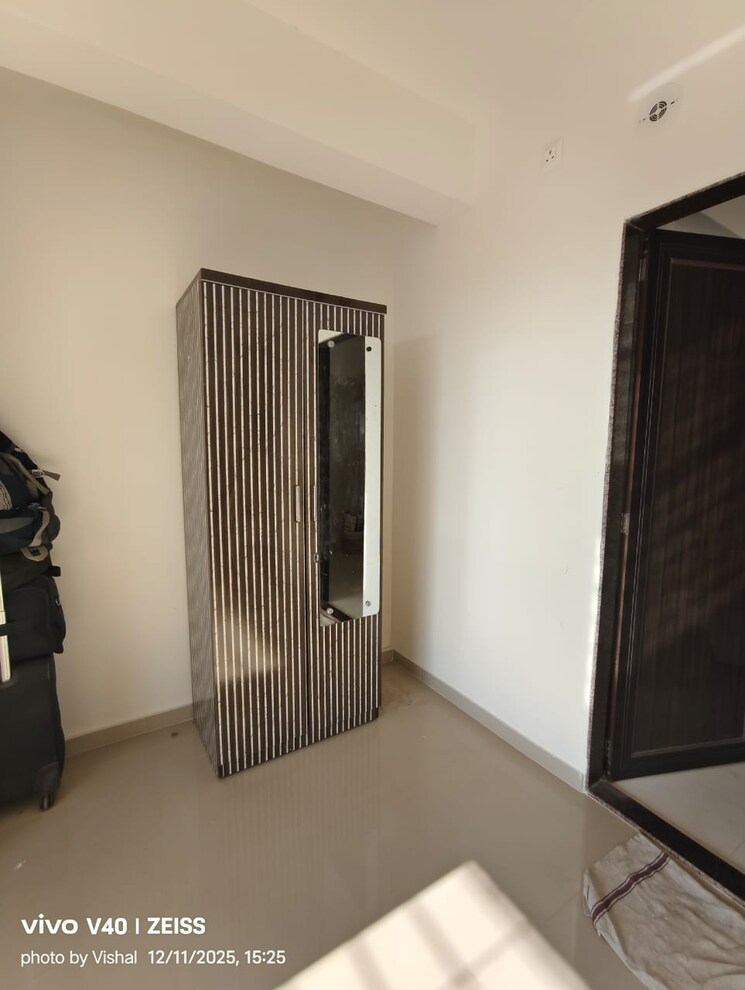 Room, puranik-tokyo-bay-phase-2a 1 Bedroom 425 Sq.Ft. Apartment In Kasarvadavali Thane 9637649