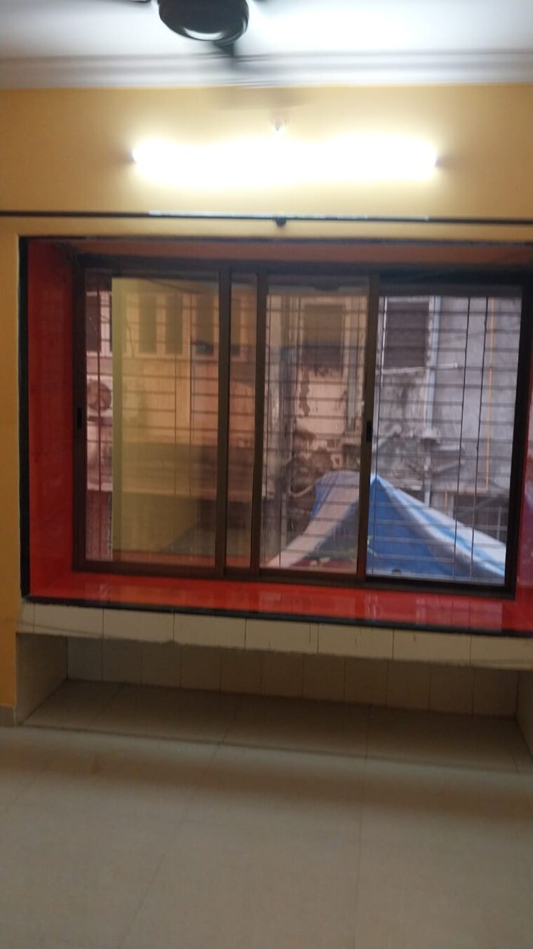 Room, andheri west 1 Bedroom 350 Sq.Ft. Apartment In Andheri West Mumbai 9637702