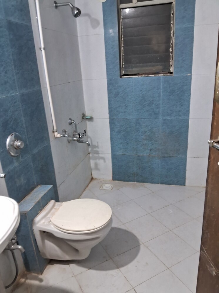 Bathroom, aundh 2 Bedroom 1000 Sq.Ft. Apartment In Aundh Pune 9637698