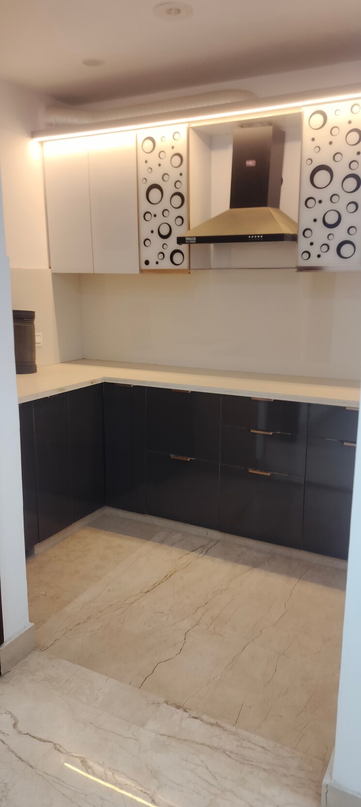 Kitchen, janakpuri 2 Bedroom 900 Sq.Ft. Builder Floor In Janakpuri Delhi 9637803