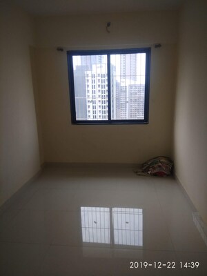 Room in 1 BHK Apartment at Sanghvi Evana, Worli – for Rent
