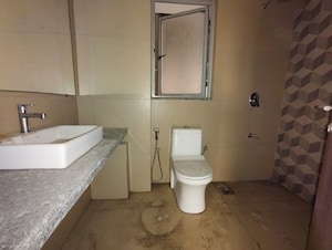 Bathroom in 4 BHK Apartment at Kalpataru Immensa G, Kolshet Road – for Rent
