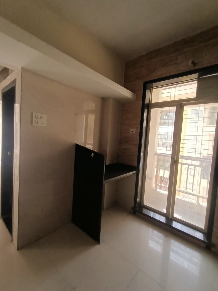 Room, amar-raj-vaibhav-nx 1 Bedroom 670 Sq.Ft. Apartment In Dombivli West Thane 9637935