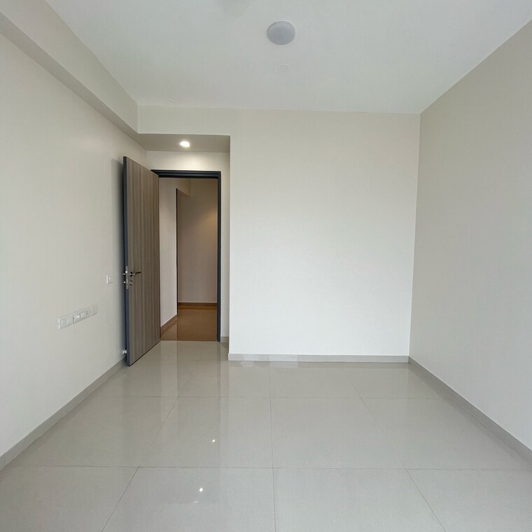 Room, rustomjee-summit 3 Bedroom 1139 Sq.Ft. Apartment In Datta Pada Mumbai 9637931