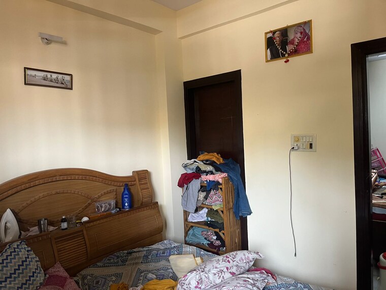 Bedroom, rajendra nagar sector 2 1 Bedroom 50 Sq.Yd. Builder Floor In Rajendra Nagar Sector 2 Ghaziabad 9637973