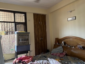 Bedroom in 1 BHK Builder Floor at Rajendra Nagar Sector 2 – for Sale