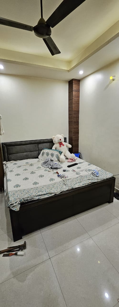 1 RkBuilder Floor For Rent in Saket 