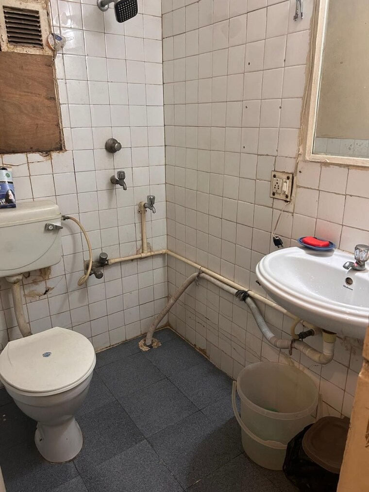 Bathroom, alaknanda 2 Bedroom 1200 Sq.Ft. Apartment In Alaknanda Delhi 9638014