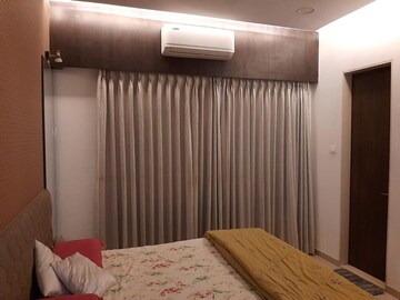 Bedroom in 3 BHK Apartment at Satellite Tower, Goregaon East – for Rent