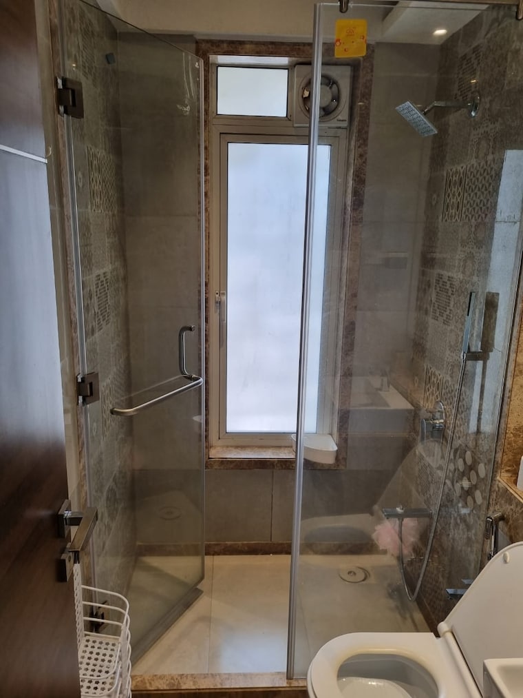 Bathroom, santacruz west 3 Bedroom 1100 Sq.Ft. Apartment In Santacruz West Mumbai 9638034