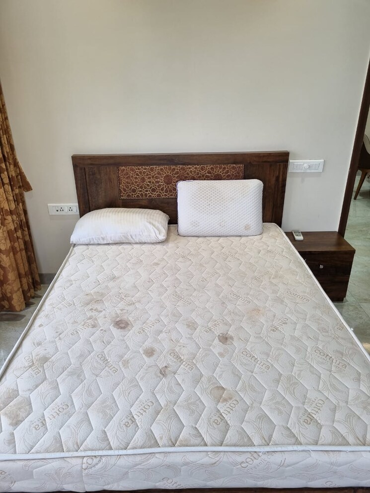 Bedroom, santacruz west 3 Bedroom 1100 Sq.Ft. Apartment In Santacruz West Mumbai 9638034