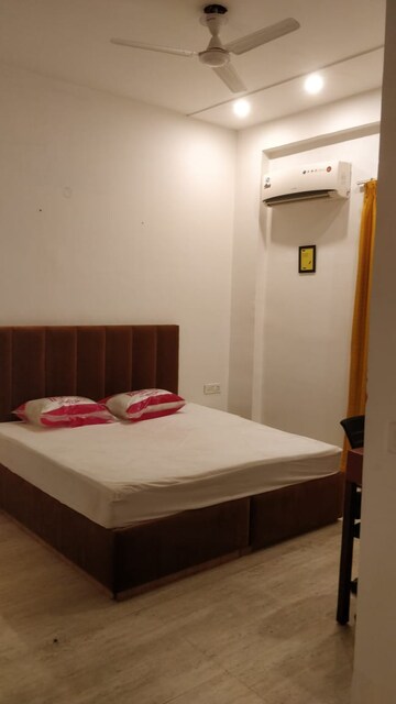Bedroom in 4 BHK Builder Floor at Sushant Lok 3, Sector 57 – for Rent