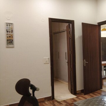 Living Room in 4 BHK Builder Floor at Sushant Lok 3, Sector 57 – for Rent