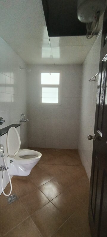 Bathroom in 3 BHK Apartment at Yeshwanthpur – for Rent
